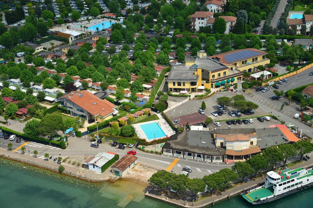 Hotel Ristorante Al Fiore Peschiera del Garda Exterior photo